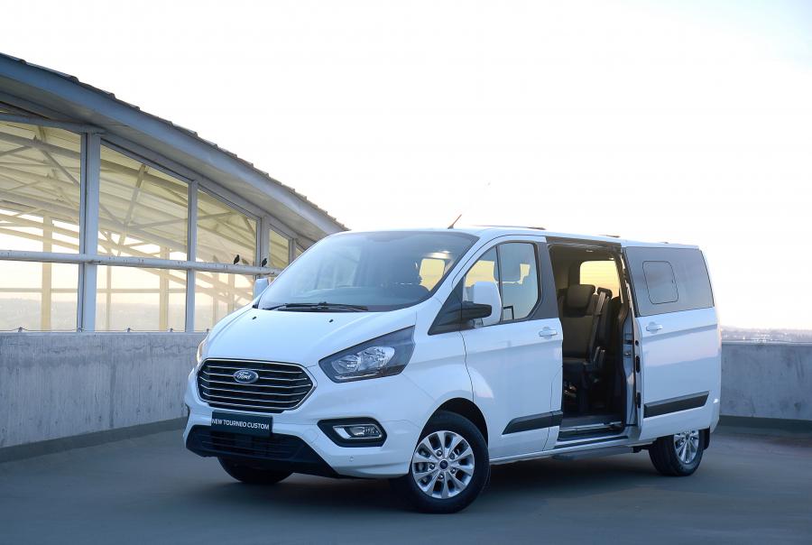  Ford Tourneo Custom LWB 2018 года  (ZA) (фото 14 из 22)
